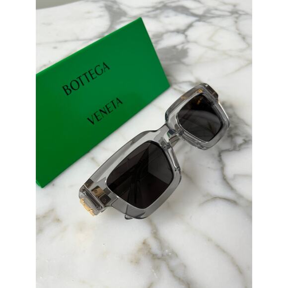 NEW Bottega Veneta BV1230S Sunglasses in Clear $775 main image 8